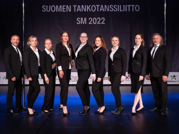 SM 2022 tuomaristo / Mikko Karsisto / Suomen Tankotanssiliitto